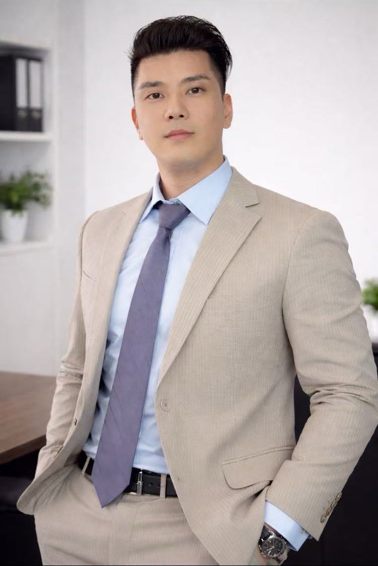 Wen Quan Lu (Wayne)